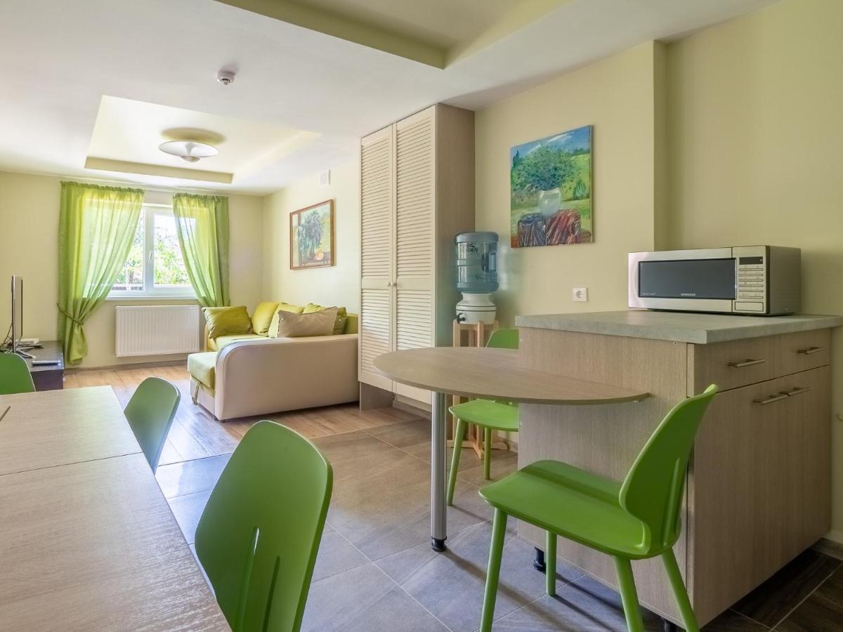 New!!!Townhouse Three Floors!!! Apartment ยูร์มาลา ภายนอก รูปภาพ