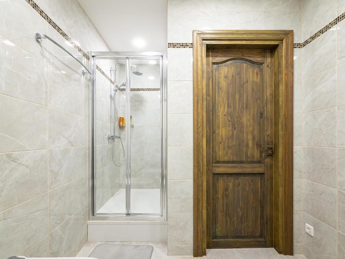 New!!!Townhouse Three Floors!!! Apartment ยูร์มาลา ภายนอก รูปภาพ